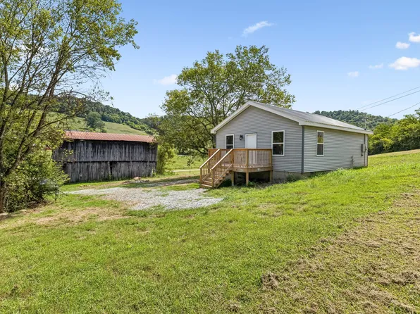 5 Honeysuckle Ln, Carthage, TN 37030