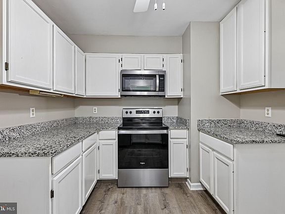 2nd image of 11811 Gordon Rd