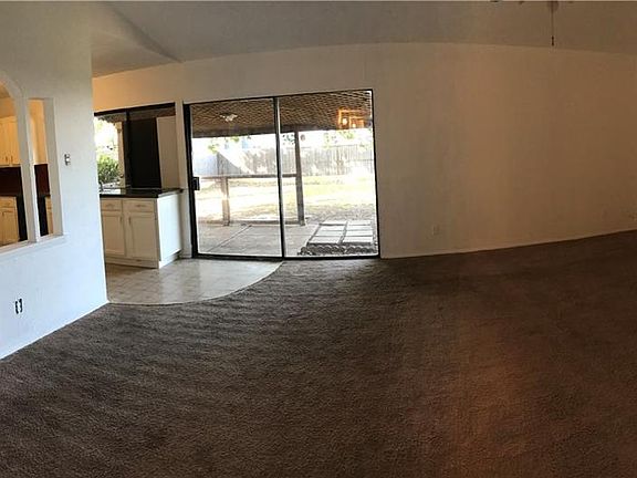 4th image of 418 Lake Park Dr