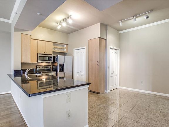 3rd image of 3225 Turtle Creek Blvd APT 1030