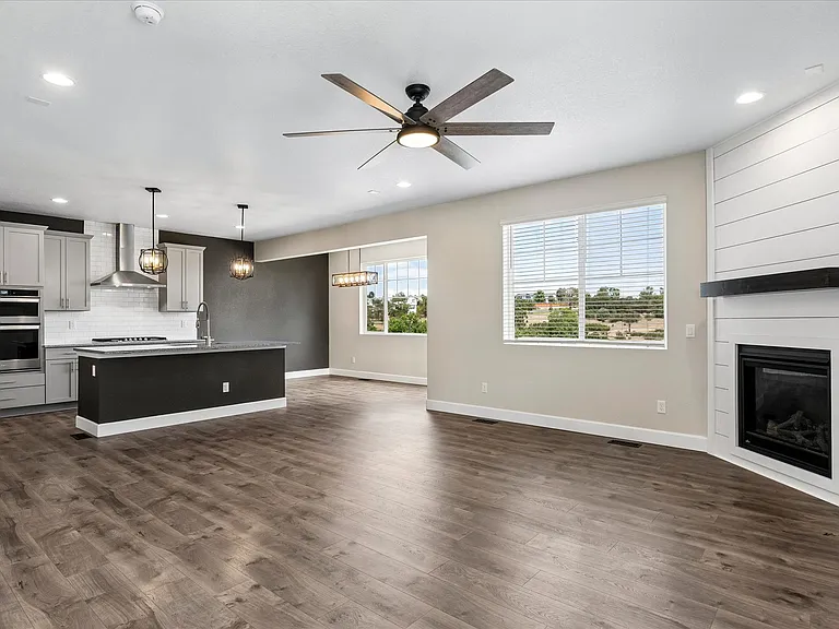 5355 Canyon View Dr — Photo 3