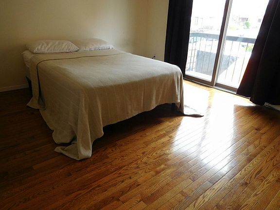 4th image of 4901 28th Ave #2