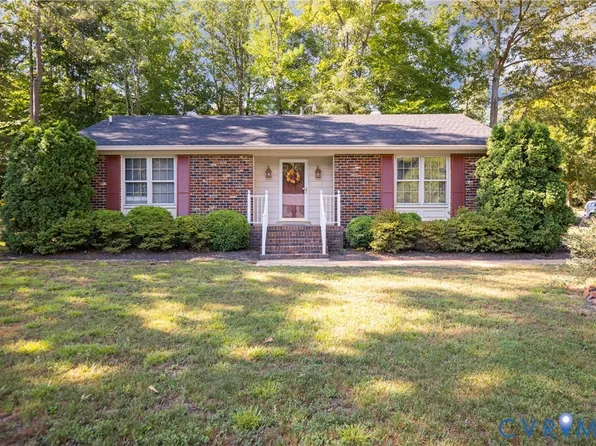 4801 Stockholm Dr, Sandston, VA 23150