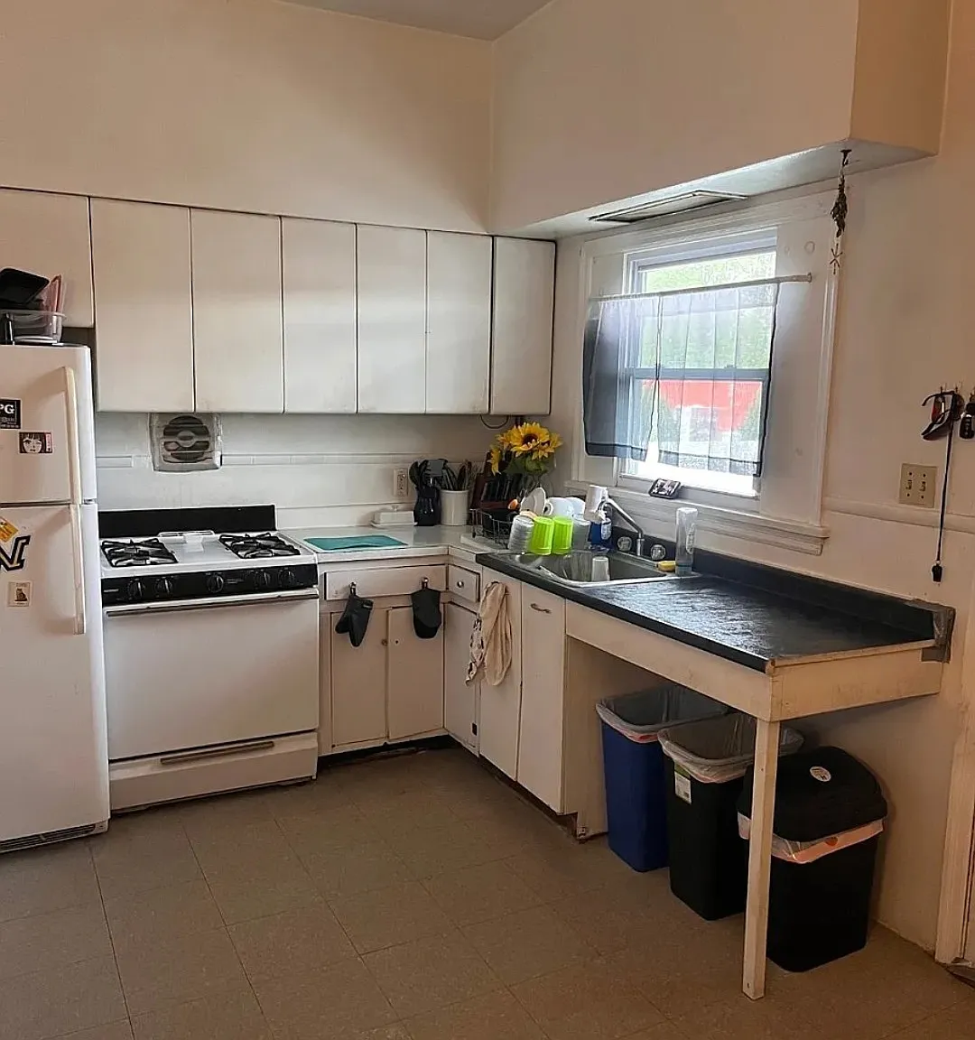 2 bed, $1,100 — Photo 4