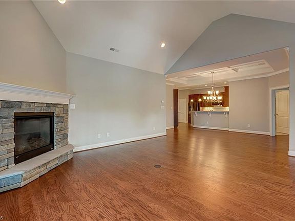 5th image of 2449 Waterwheel Dr