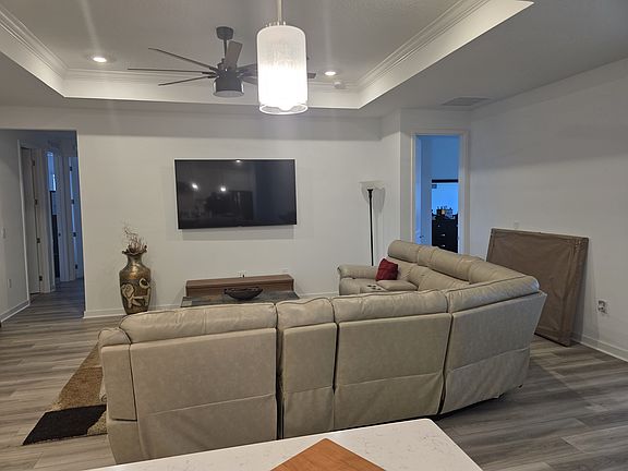 3rd image of 4485 SW 84th St