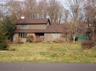 30 Springs Dr, Doylestown, PA 18901