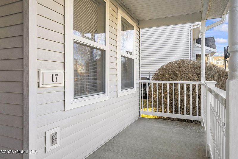 5th image of 17 Tupelo Drive