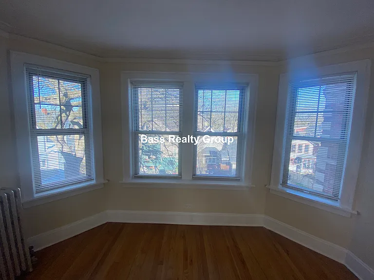 914 Crain St #3N — Photo 4
