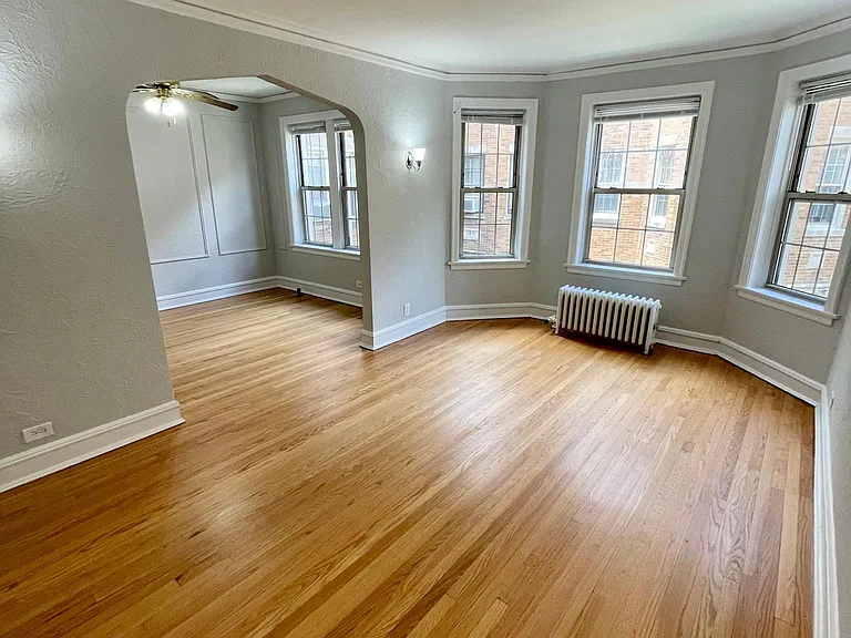 1635 W Fargo Ave #2B — Photo 5