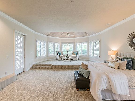 2nd image of 18603 Avenue Monaco