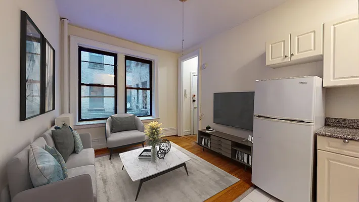 Rented by Bond New York | media 6