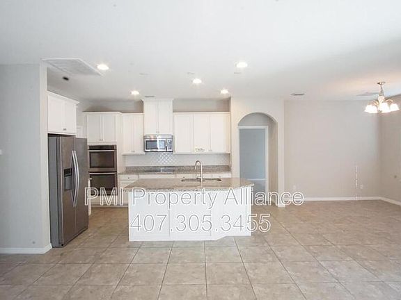 3rd image of 1427 Cabot Dr