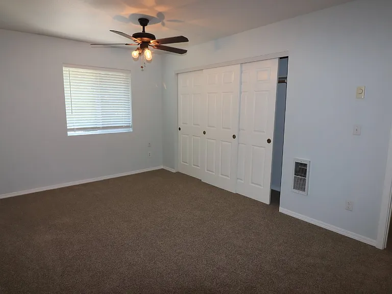 2010 NE Full Moon Dr — Photo 17