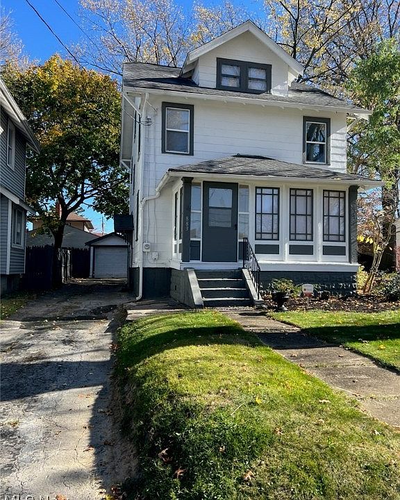 1st image of 883 Hammel St