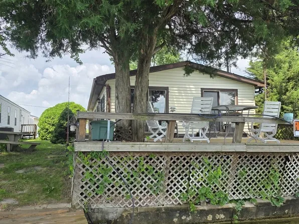 18530 W 3000th Rd Lot 93, Reddick, IL 60961