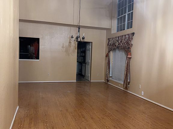 4th image of 1208 Canoe Ln