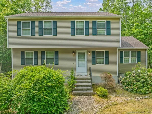 5 Marian Lane, Clinton, CT 06413