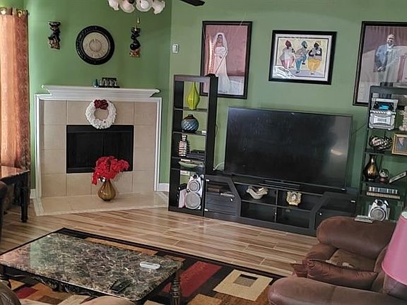 4th image of 7406 Saxon Hill Ln