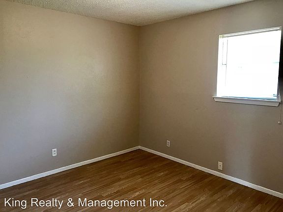 4th image of 7606 Abbott Dr
