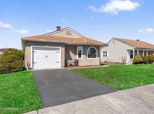 40 Prince Charles Dr, Toms River, NJ 08757