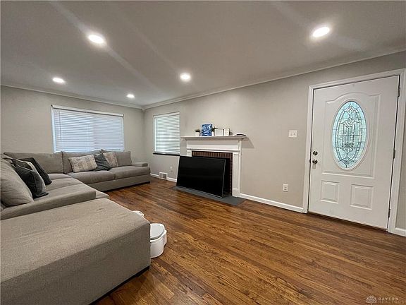 2nd image of 29 Burgess Ave