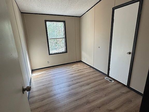4th image of 13552 Forest West Dr