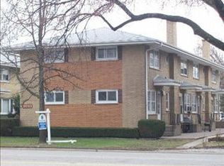 1011 S La Grange Rd APT 1, La Grange, IL 60525