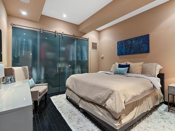 5th image of 20 Pine St APT 1411