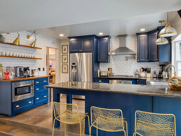 Seabury Dr — Photo 22