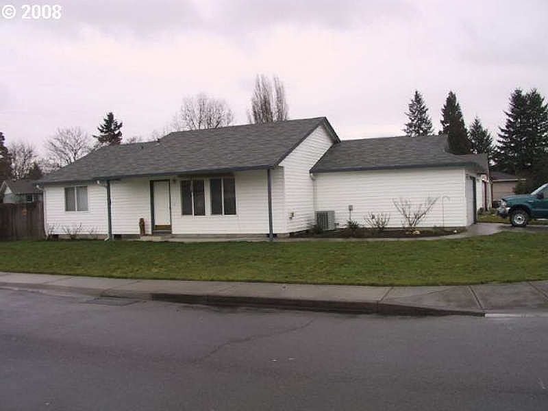 1st image of 5900 NE 99th Ave