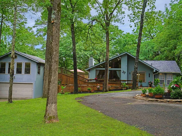 277 W Holly Trl, Holly Lake Ranch, TX 75765