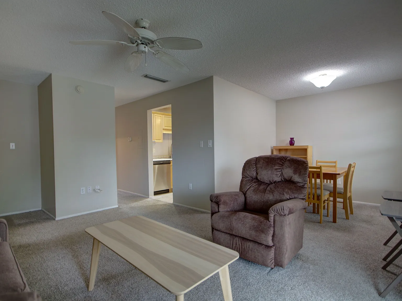1 bed, 630 sqft, $1,400 — Photo 2