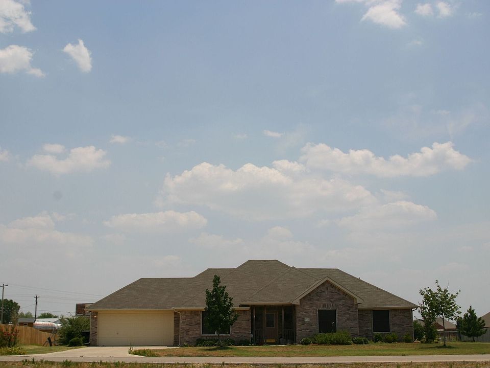 Front of 1878 sq ft home