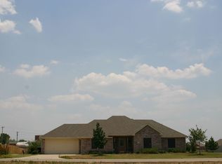 812 Fairview Cir, Aubrey, TX 76227
