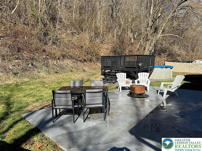 312 Lehigh Dr — Photo 46