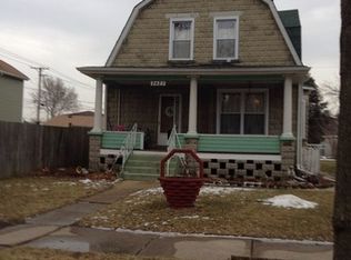 2423 Cochran St, Blue Island, IL 60406