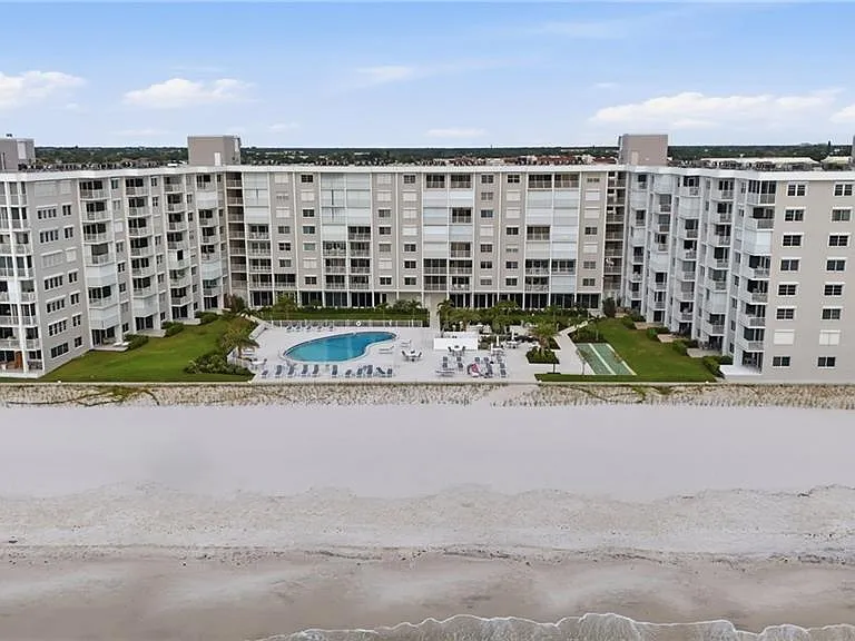 3443 Gulf Shore Blvd N #814 — Photo 33