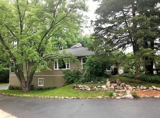 4810 Forest Hills Rd, Loves Park, IL 61111