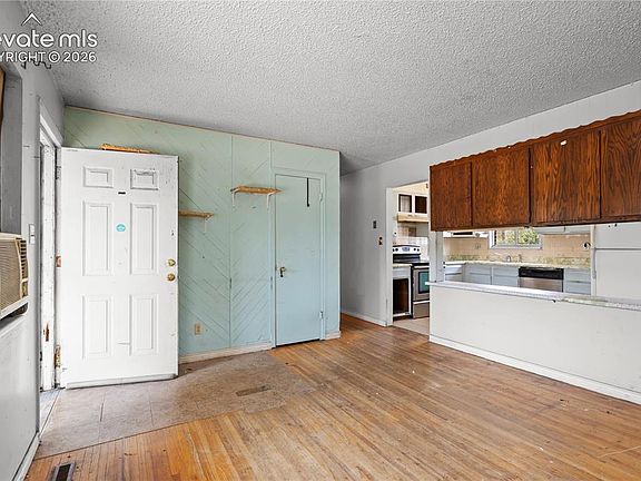 5th image of 3716 Meadowland Blvd