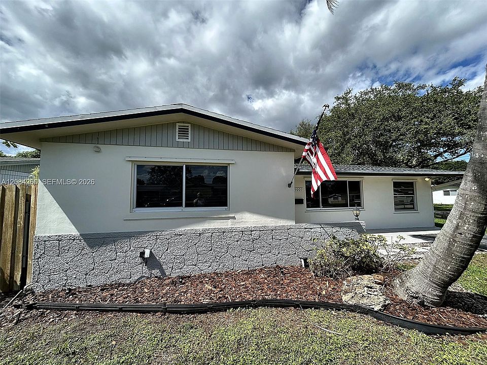 1st image of 5001 SW 94th Way