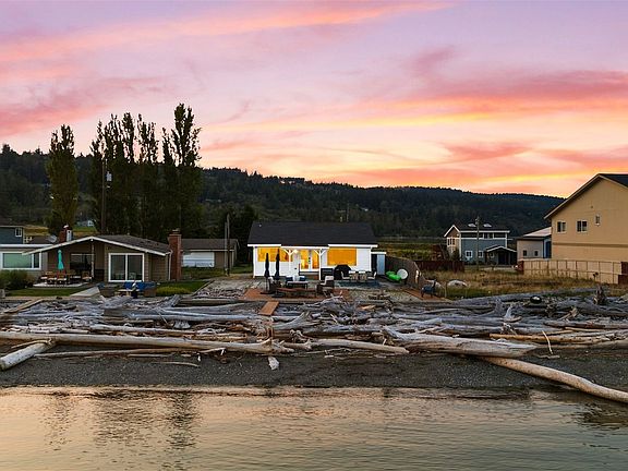 2nd image of 216 Driftwood Shores Road