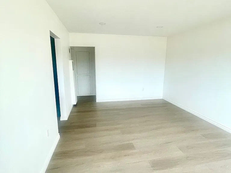 1154 Gould St #B — Photo 8