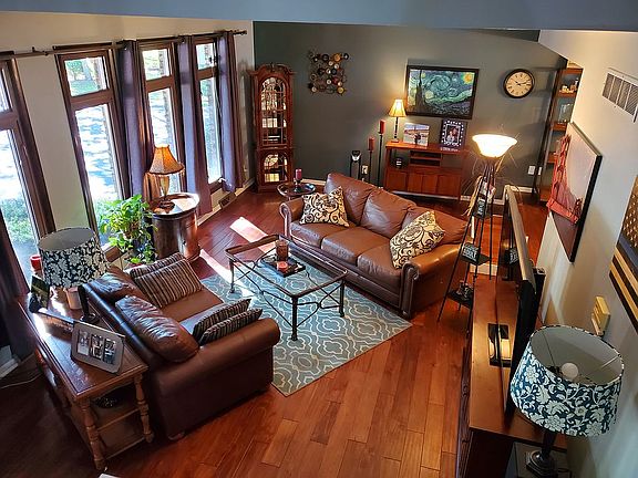 5th image of 8822 Park Ln