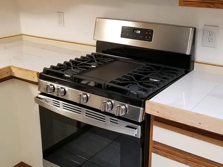 835 Country Club Dr SE #2A — Photo 4