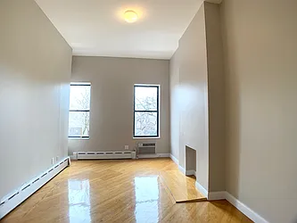 Rented by Triplemint