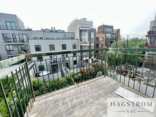 Rented by Hagstrom Management Inc | media 25