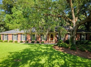 2322 Riverhill Dr, Valdosta, GA 31602