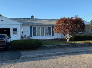 2 Karen Dr, Johnston, RI 02919