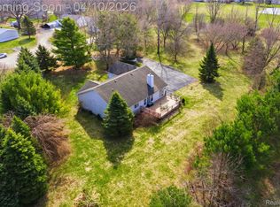 504 Overland Ct, Oxford, MI
